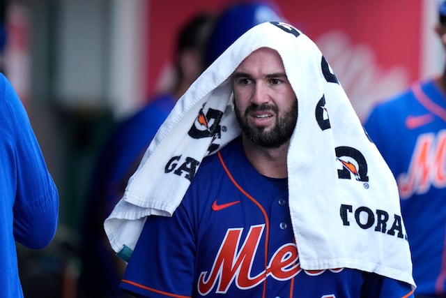 Mets dan de baja al receptor boricua Tomás Nido y activan a Omar Narváez