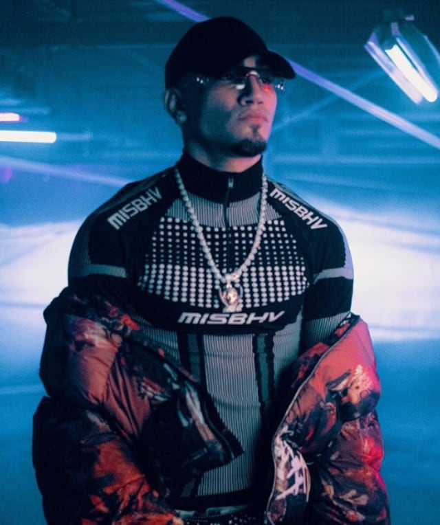 Daddy Yankee aparece sorpresivamente en presentación de Omar Courtz