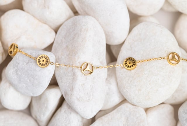 Meredes Benz Puerto Rico lanza colección de joyas en alianza con joyera local