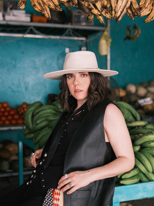 Covi Quintana se alista para el Latin Grammy con un álbum de homenaje a su país
