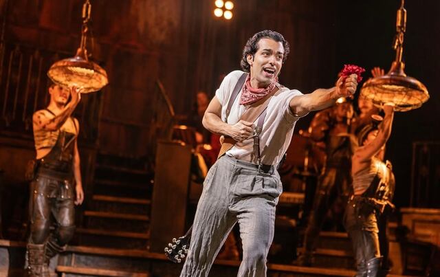 Actor puertorriqueño hace historia en Broadway