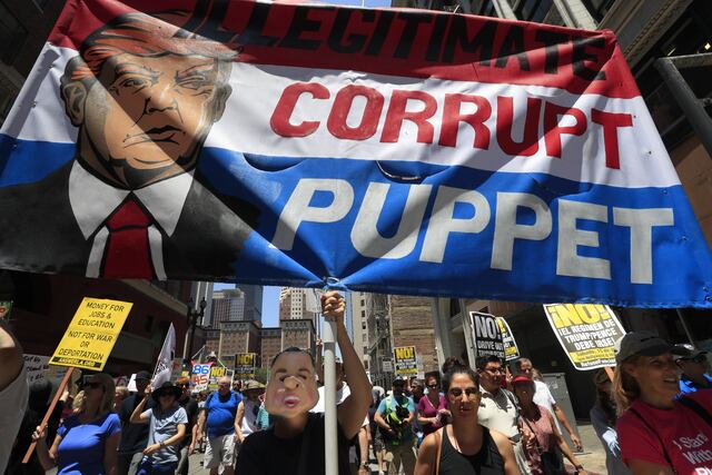 Marchan en EEUU para pedir destitución de Trump