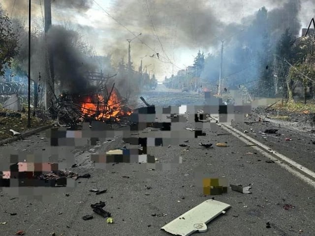 Al menos 30 muertos tras ataque ruso contra un autobús en Ucrania