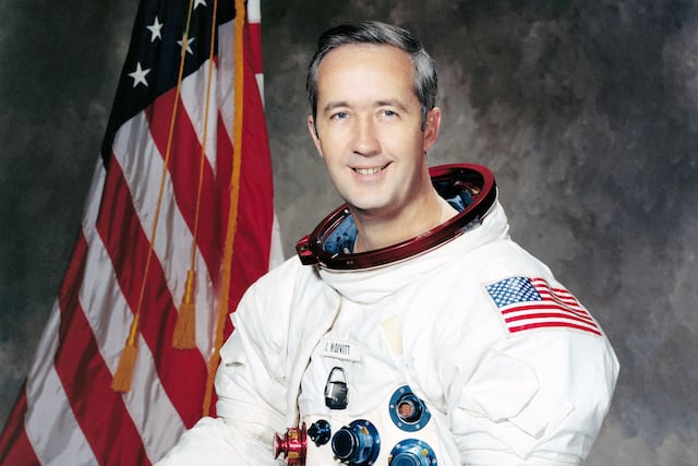 ¿Quién fue James McDivitt, el astronauta de la NASA que comandó las misiones Gemini IV y Apolo 9?