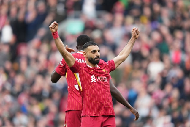 Liverpool extiende su ventaja en la Liga Premier