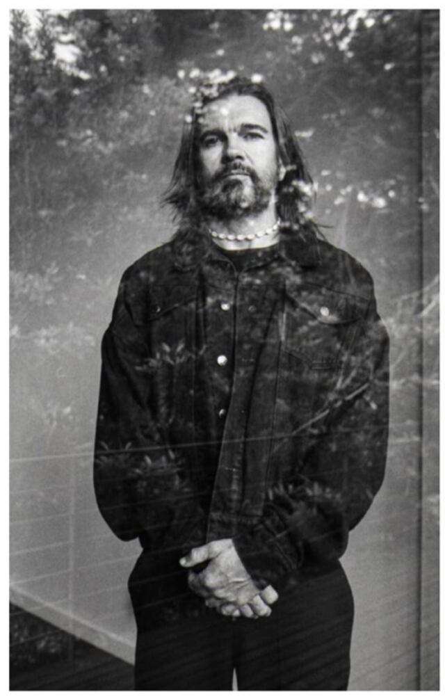 Juanes anuncia su nuevo sencillo “Gris”