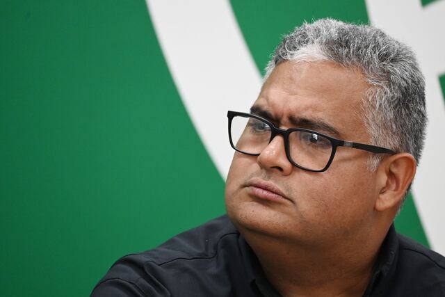 Presidente de la AAA admite fallas en comunicación, revela contratista y descarta renunciar