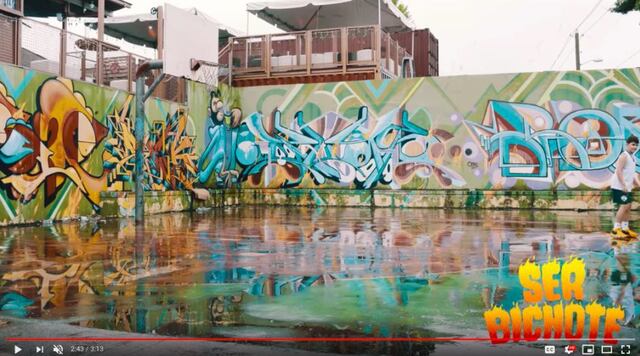 Artistas demandan a Bad Bunny por utilizar mural en el video de uno de sus éxitos