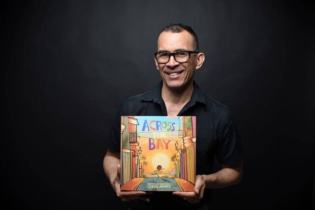 Artista promueve el amor patrio  con una historia diferente