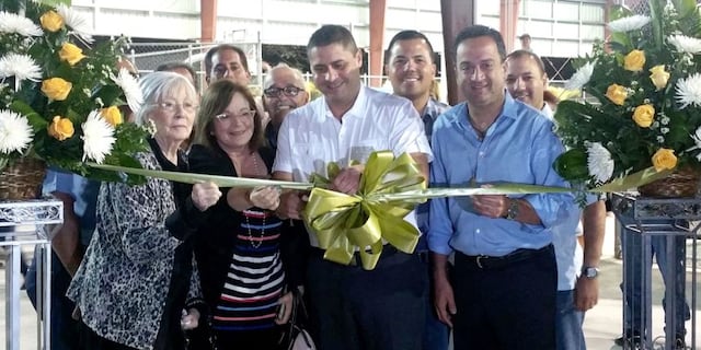 Inauguran complejo deportivo en Naranjito