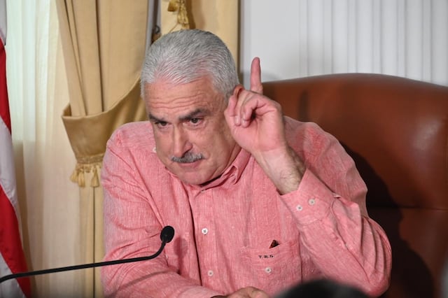Rivera Schatz cuestiona cierre de pesquisa contra Roig y advierte: “no descarto nada”