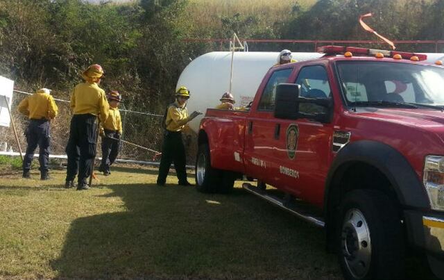 Bomberos previenen incendios forestales en Coamo y Santa Isabel