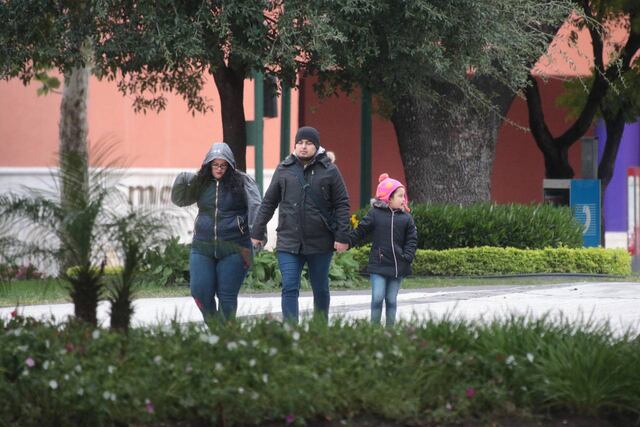 Atiende PCNL a casi 400 personas ante frente frío