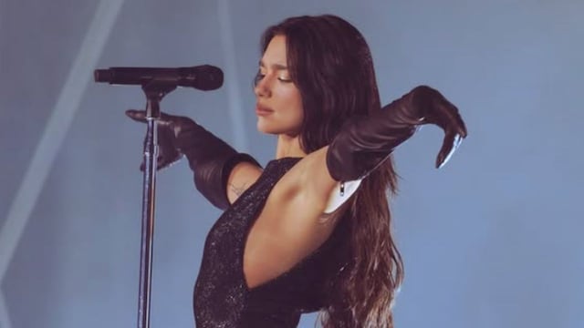 Dua Lipa conmueve a Bogotá con una emotiva interpretación de Antología en homenaje a Shakira
