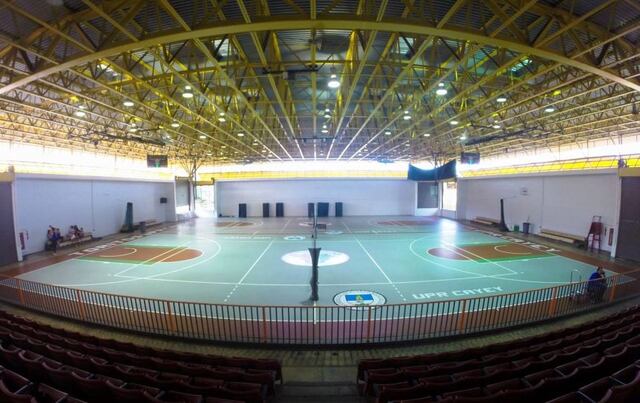 Reinauguran gimnasio de UPR en Cayey