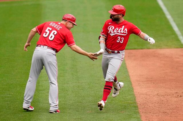 Rojos superan a Cardenales