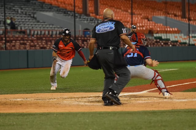Se empatan semifinales en el béisbol de Puerto Rico