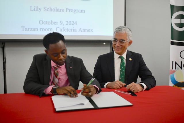 Lanzan millonario programa de becas para estudiantes del RUM