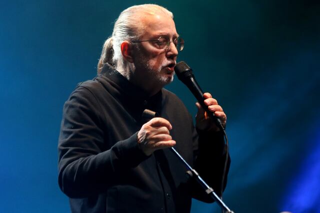 Roy Brown asegura que se encuentra mejor tras ser hospitalizado al final de su concierto
