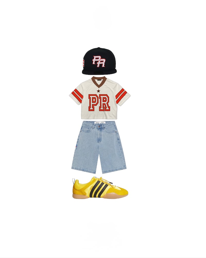 Gorra: Inspo Colectivo, Camisa: What Are We, Shorts pliseados: Zara, Tenis: Adidas. / Suminstrada.