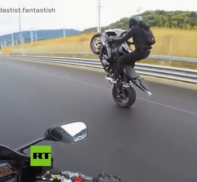 Video: Bloguera grabó su propio accidente en motora
