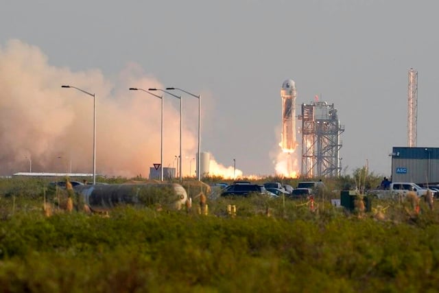 Así disfrutaron la microgravedad Jeff Bezos y demás tripulantes del New Shepard