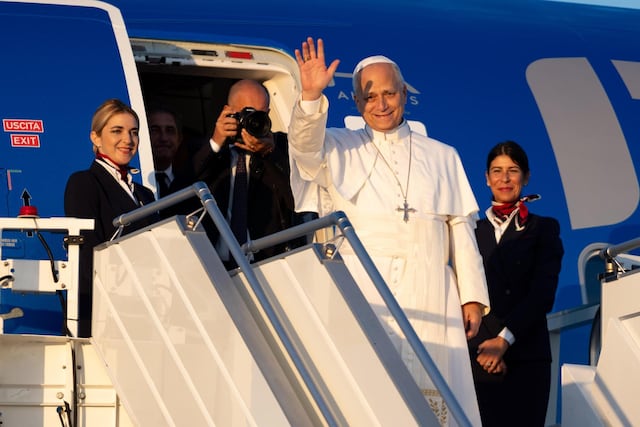 Las campanas de toda Francia repican durante siete minutos para dar la bienvenida al papa