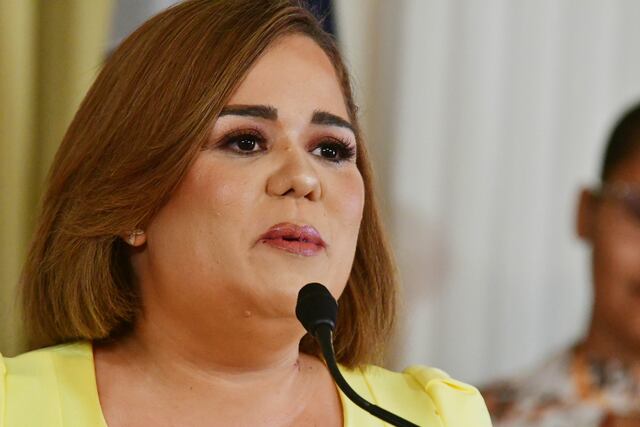 “Ahora toca demostrarlo con acción”: Astrid Piñeiro asume la Procuraduría
