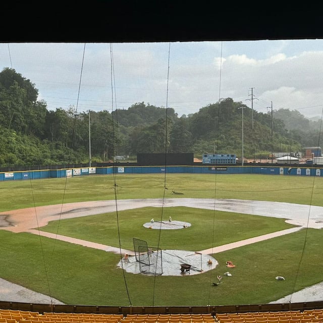 Posponen por lluvia tercer juego de la final