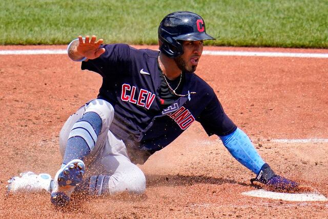 Indios evitan la barrida ante los Piratas