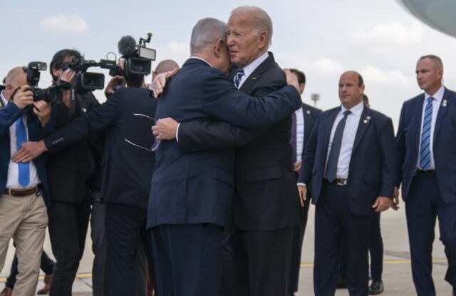 Biden se balancea entre apoyo a Israel y pedir moderación en la guerra