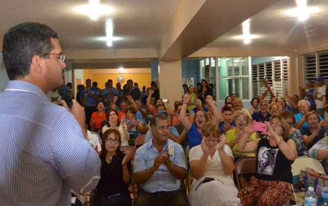 Pierluisi de visita por el oeste