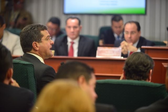 Pierluisi no habría participado de la marcha convocada por Rosselló