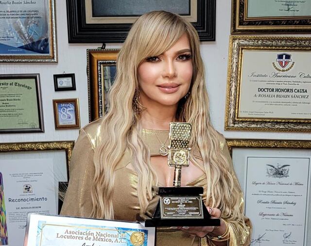 Cantante Ámbar recibe importante reconocimiento en México