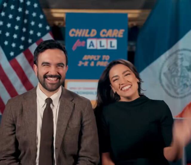 Alcalde de NY y Alexandria Ocasio-Cortez impulsan en español el acceso gratuito a programas preescolares