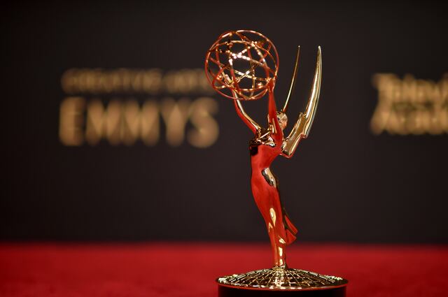 Al fin llegan los premios Emmy: Dónde verlos y por qué tardaron tanto