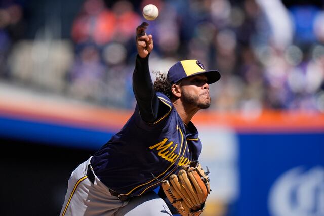 Cerveceros vencen a los Mets