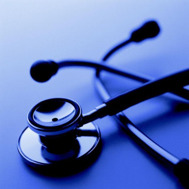 Sobre 100 estudiantes estrenan sus batas blancas en Ciencias Médicas