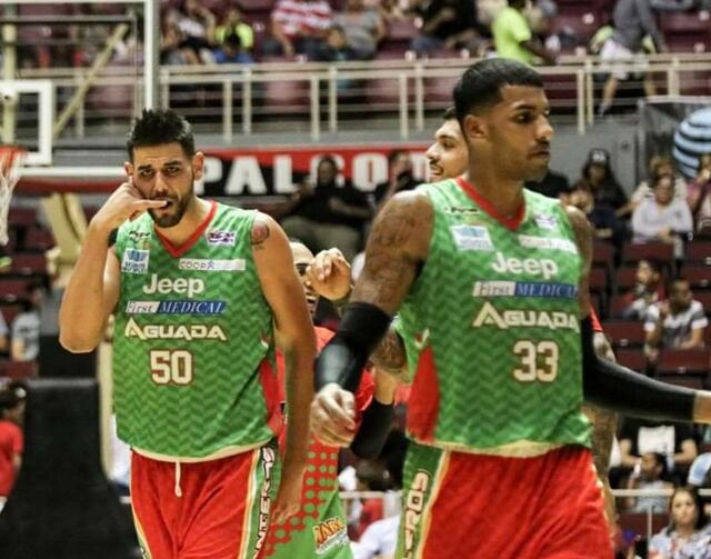 Santeros se quedan solos en el primer lugar