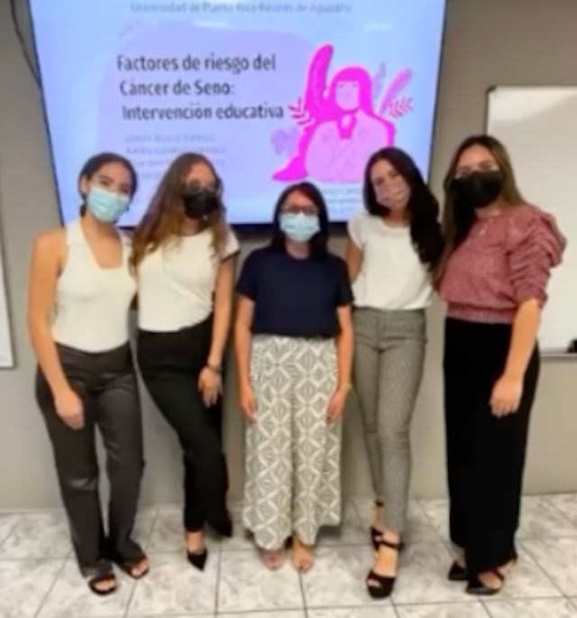 Estudiantes de UPR Aguadilla presentan un kit educativo sobre cáncer de seno en Ciencias Médicas