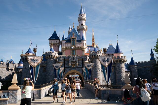 ¿Cuántos parques Disney hay en el mundo y dónde están ubicados?