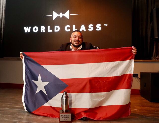 Mixólogo Edwin Borrero se corona en el World Class