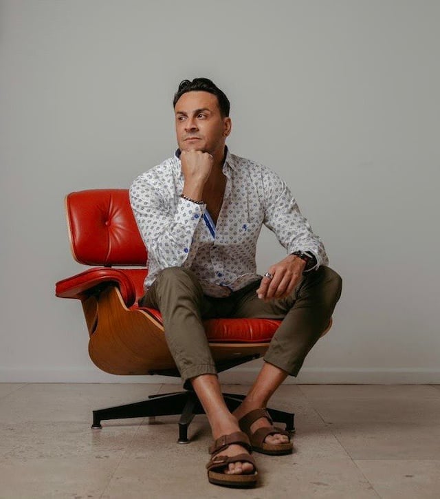Francis Rosas explora su “versatilidad creativa” a través de la moda