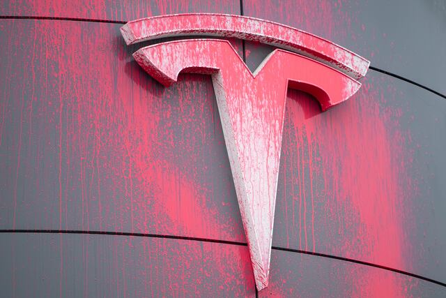 Presentan demanda contra Tesla por la muerte de un hombre que quedó atrapado en una Cybertruck