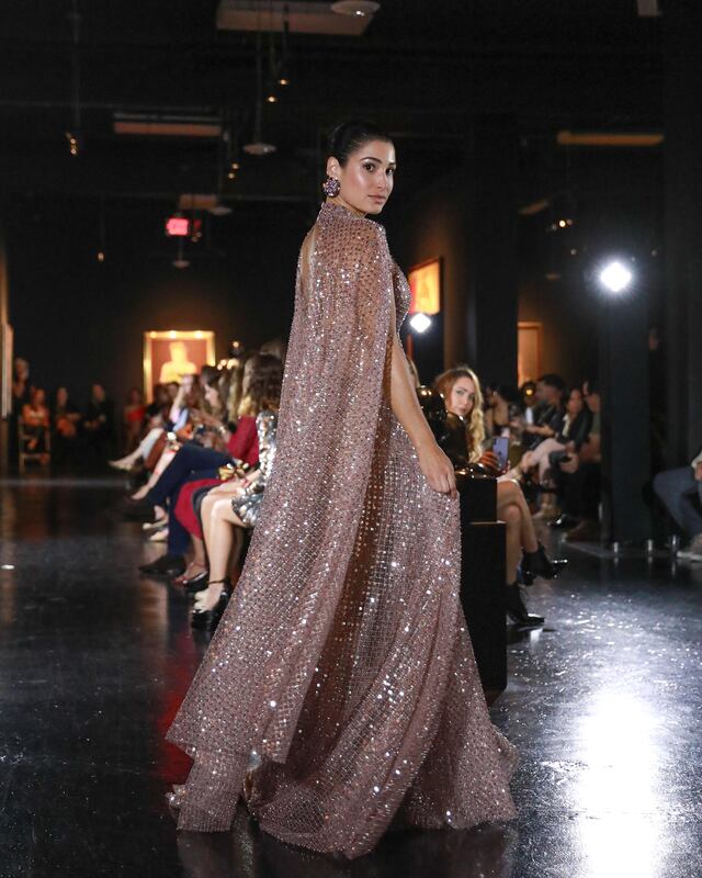 Brilla diseñadora boricua en evento de moda en Miami