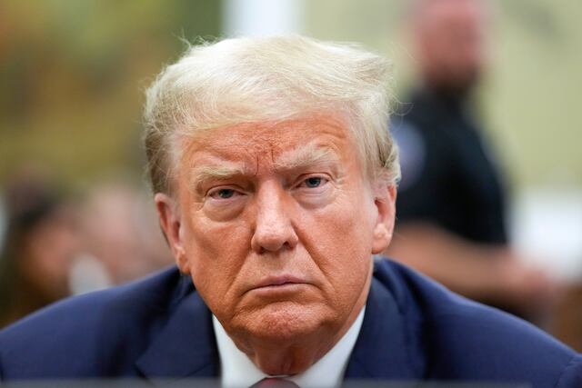 Abogados de Trump piden detener juicio civil por fraude