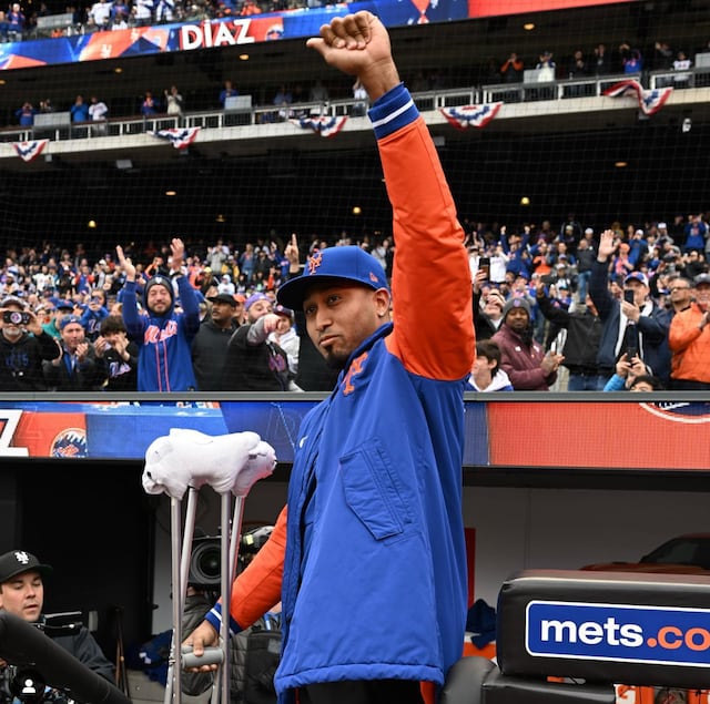 Los Mets ovacionan a Edwin Díaz luego de su lesión en el Clásico Mundial de Béisbol