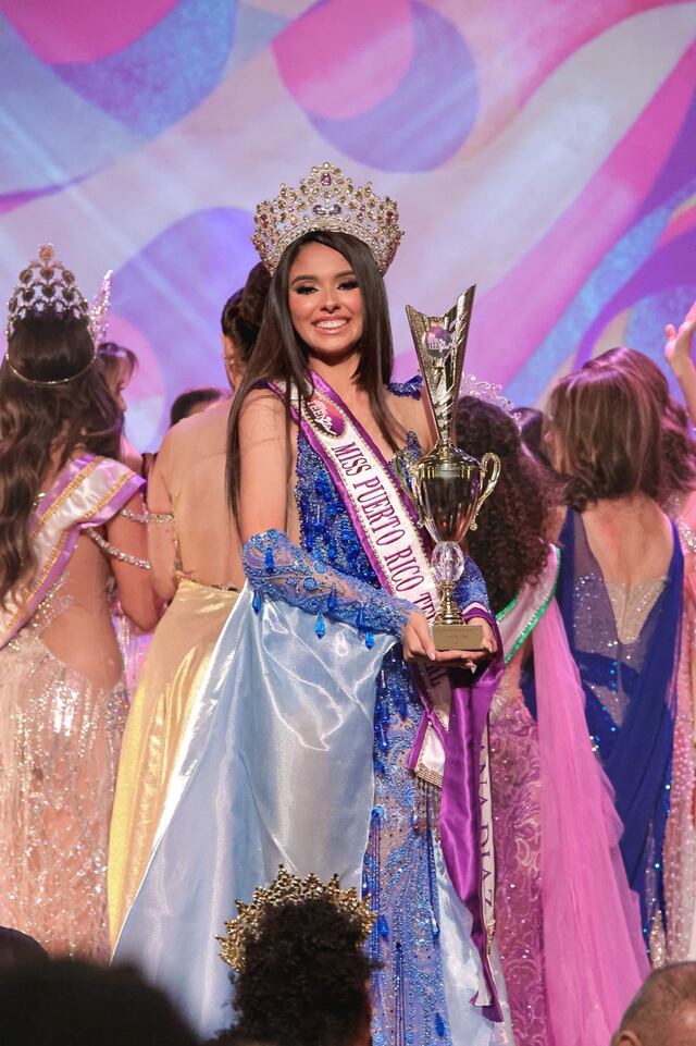 Joven de Juana Díaz se corona como Miss Puerto Rico Teen Girl 2025