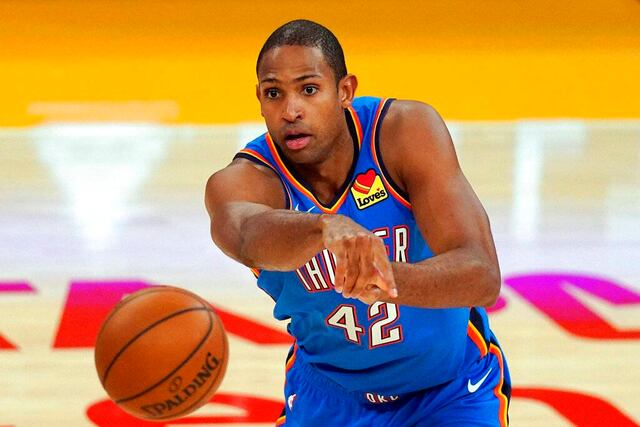 Celtics enviar a Walker al Thunder y reciben de vuelta a Horford
