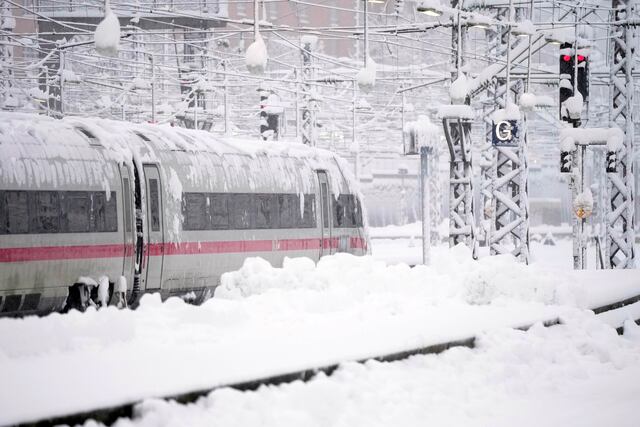 Tormenta de nieve causa estragos en Alemania, Austria y Suiza